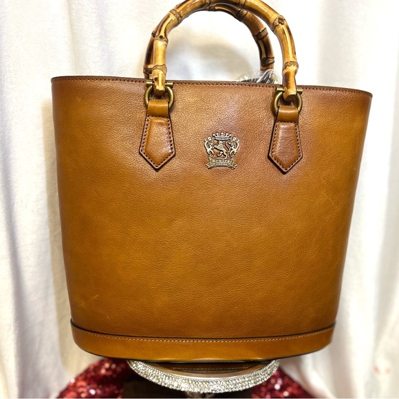 ❤️NWT-PRATESI, Made In Italy Genuine Leather 3 Compartment Bamboo Handle Tote❤️ - Picture 12 of 16